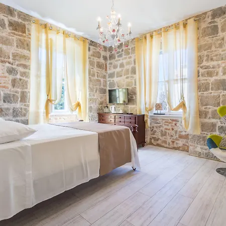 Pietra Rossa Hotell 4*