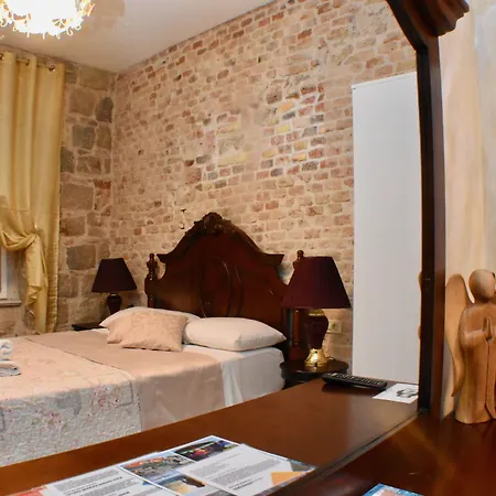 Pietra Rossa Hotell 4*