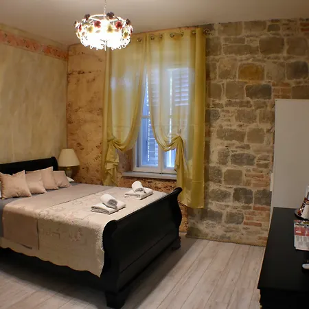 Hotell Pietra Rossa 4*