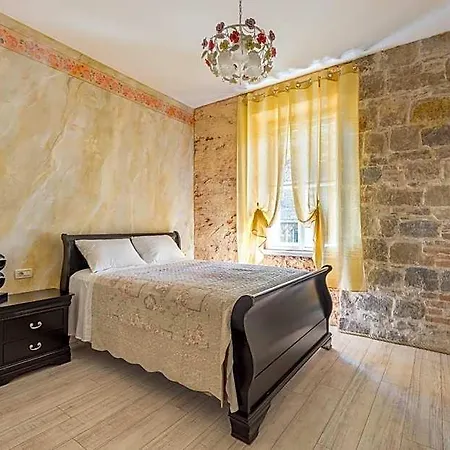 Pietra Rossa فندق سبليت