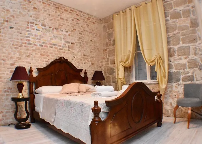 Pietra Rossa 4*