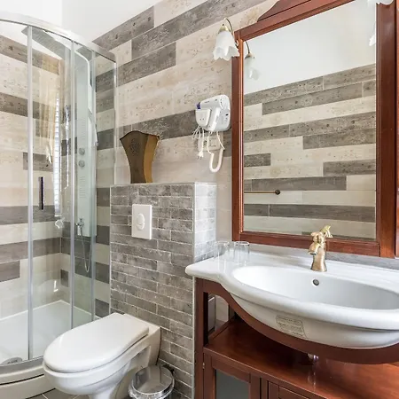 Pietra Rossa 4* Split