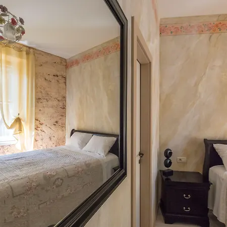 Pietra Rossa スプリト