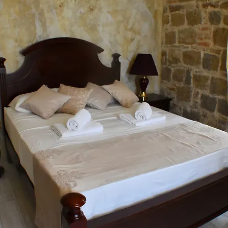 Pietra Rossa スプリト