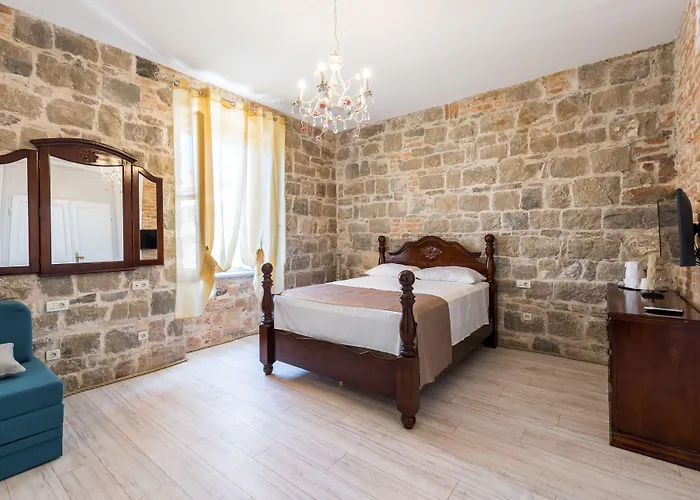 Pietra Rossa Hotell